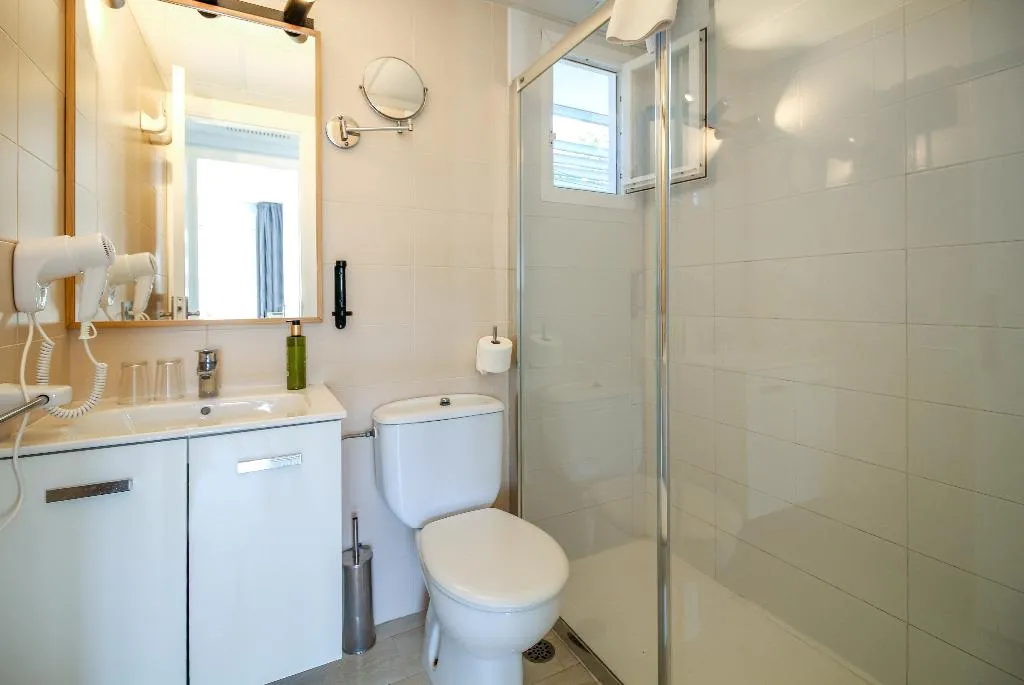 APARTMENT TWO BEDROOMS Room, Duvabitat Apartaments, Majorca