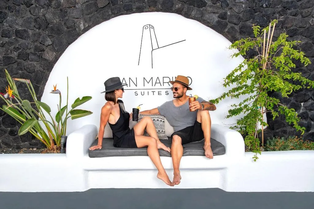 Sports and Entertainment, San Marino Suites, Santorini