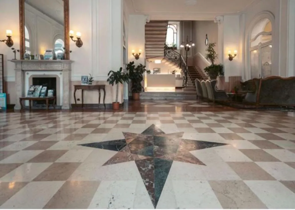 Lobby, Excelsior Splendide, Milan