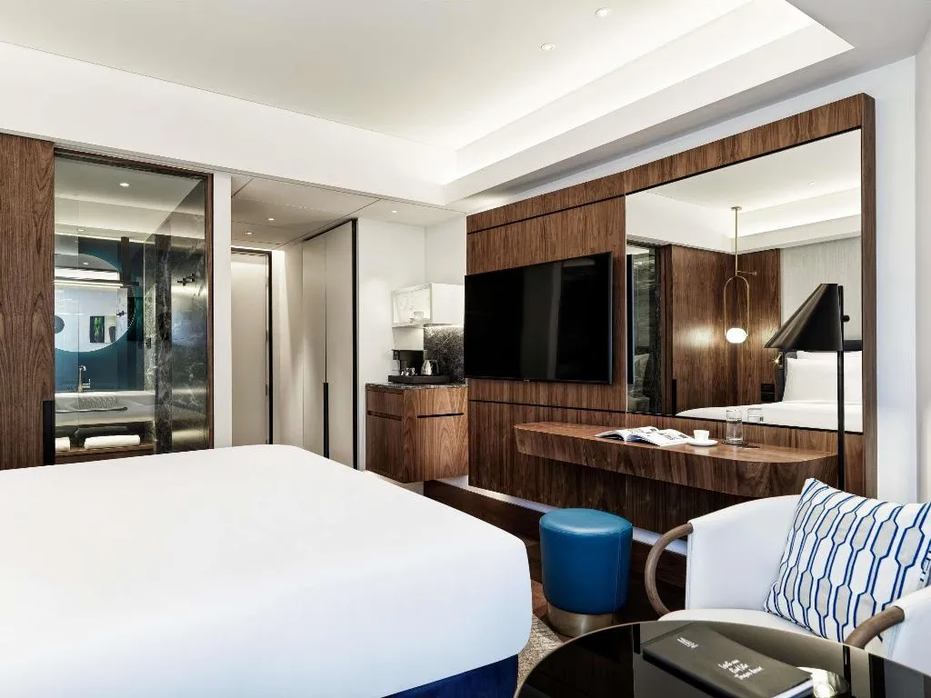 Room CLASSIC QUEEN BED Room, Athens Capital Center Hotel-MGallery, Athens
