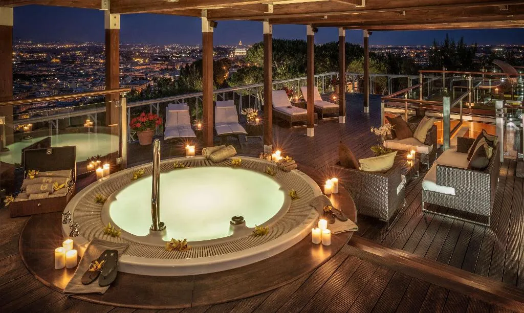 SUITE STANDARD Room, Rome Cavalieri, A Waldorf Astoria Hotel, Rome