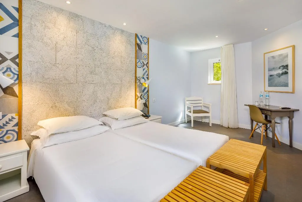 TWIN STANDARD Room, AP Adriana Beach Resort, Algarve