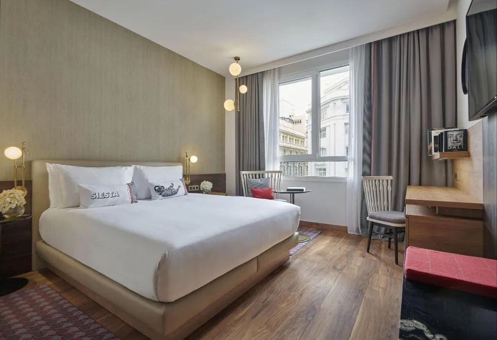 Room, Hyatt Centric Gran Via Madrid, Madrid