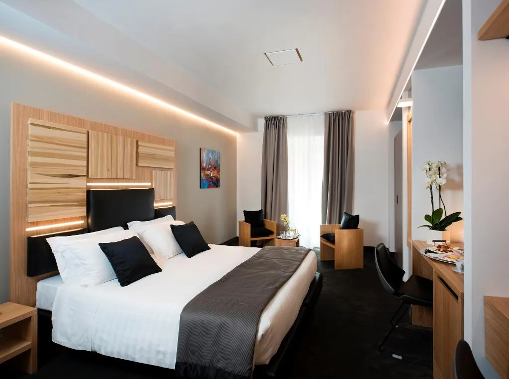 DOUBLE DELUXE Room, Trevi Collection, Rome
