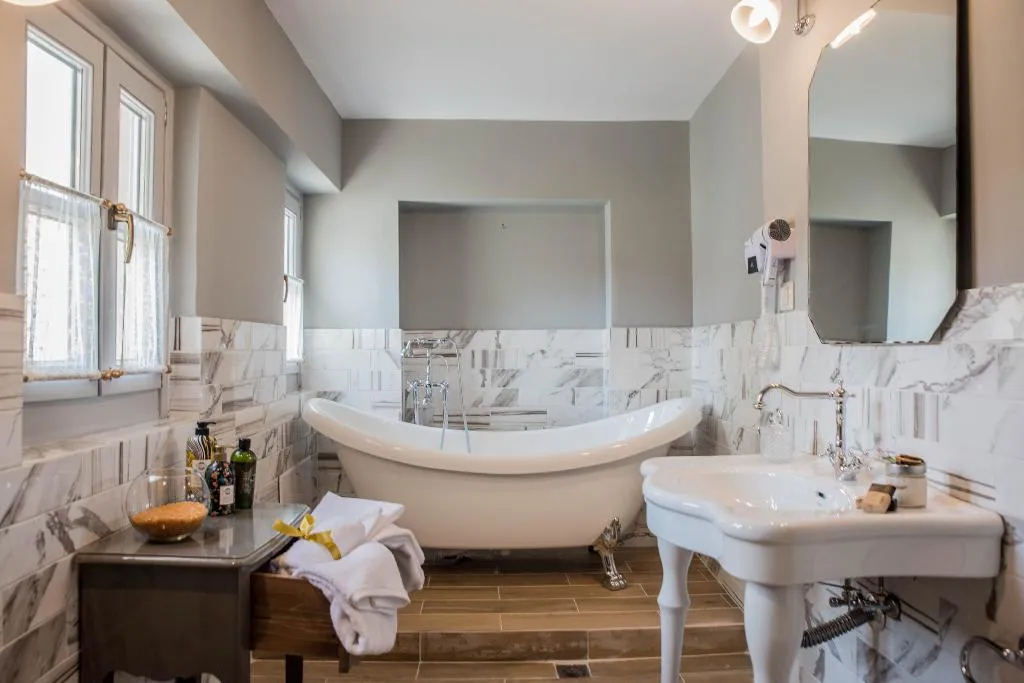 SUITE TWO BEDROOMS Room, Kyria Boutique House, Athens