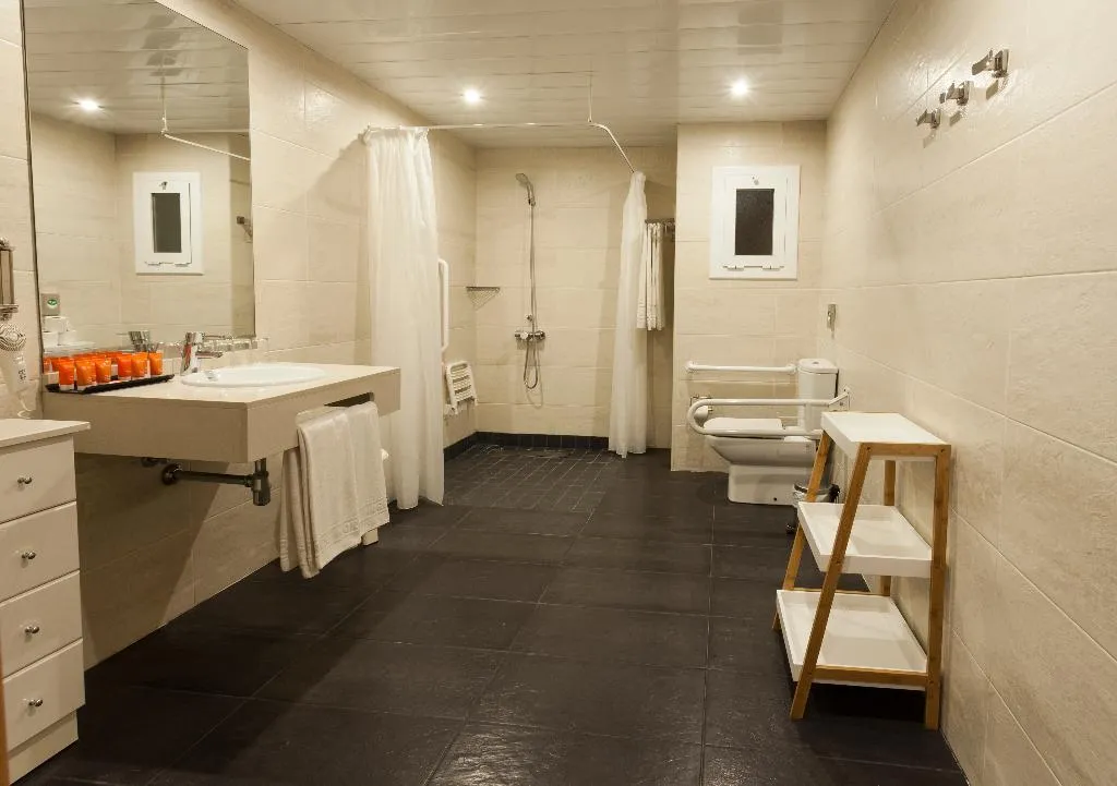 QUADRUPLE STANDARD Room, Hotel Blanes Horitzó by Pierre & Vacances, Costa Brava
