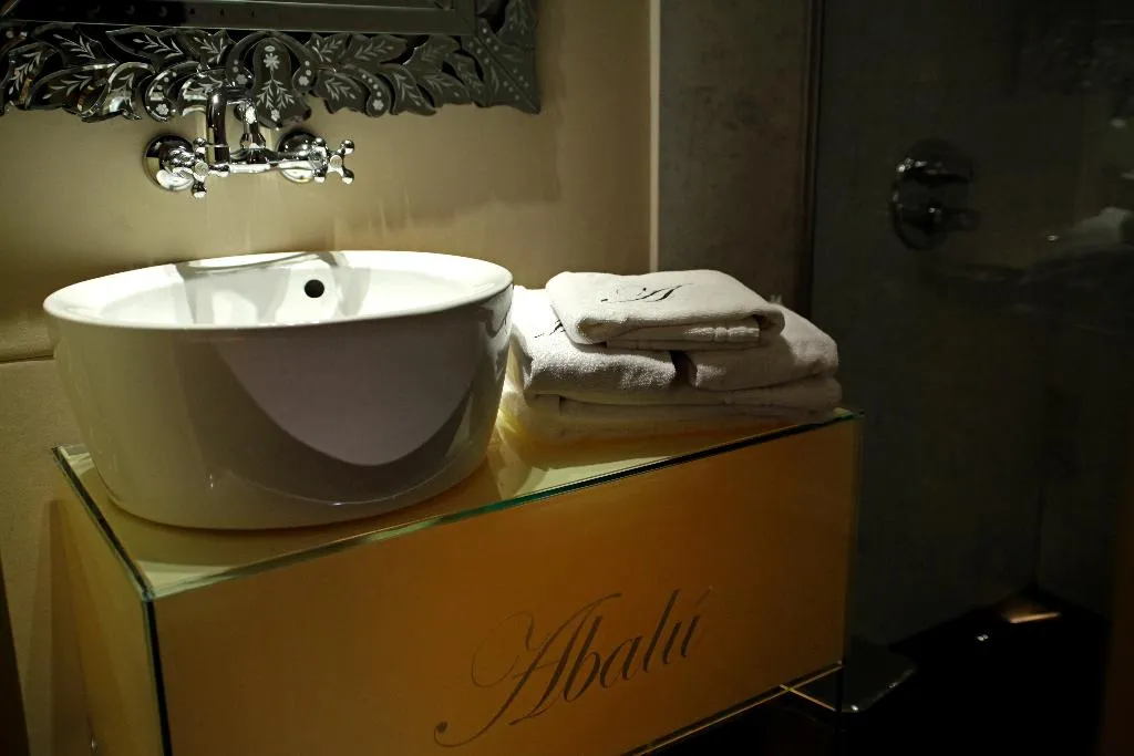 DOUBLE BASIC Room, Abalu Hotel Design & Boutique - Adults Only, Madrid