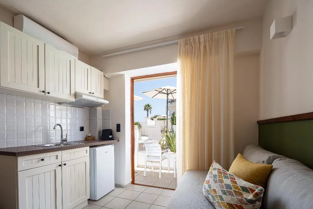 STUDIO POOL VIEW Room, Aristea, Crete