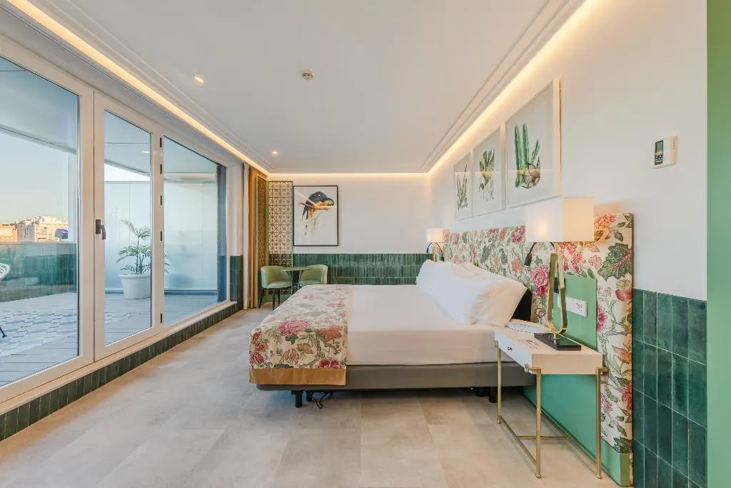 DOUBLE SINGLE USE SUPERIOR RIVER VIEW Room, Ribera de Triana Hotel, Seville