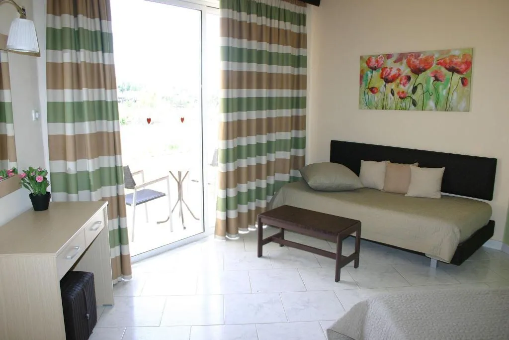 Room, Lyristis Apartments Plus, Rhodes