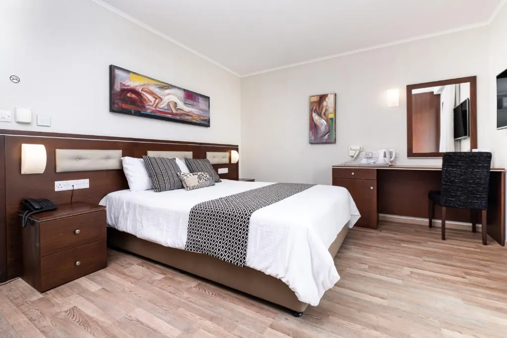 SINGLE STANDARD Room, Livadhiotis City Hotel, Cyprus