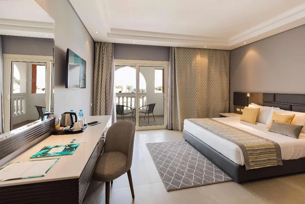 Room, Sunrise Diamond Beach Resort – Grand Select-, Red Sea Riviera