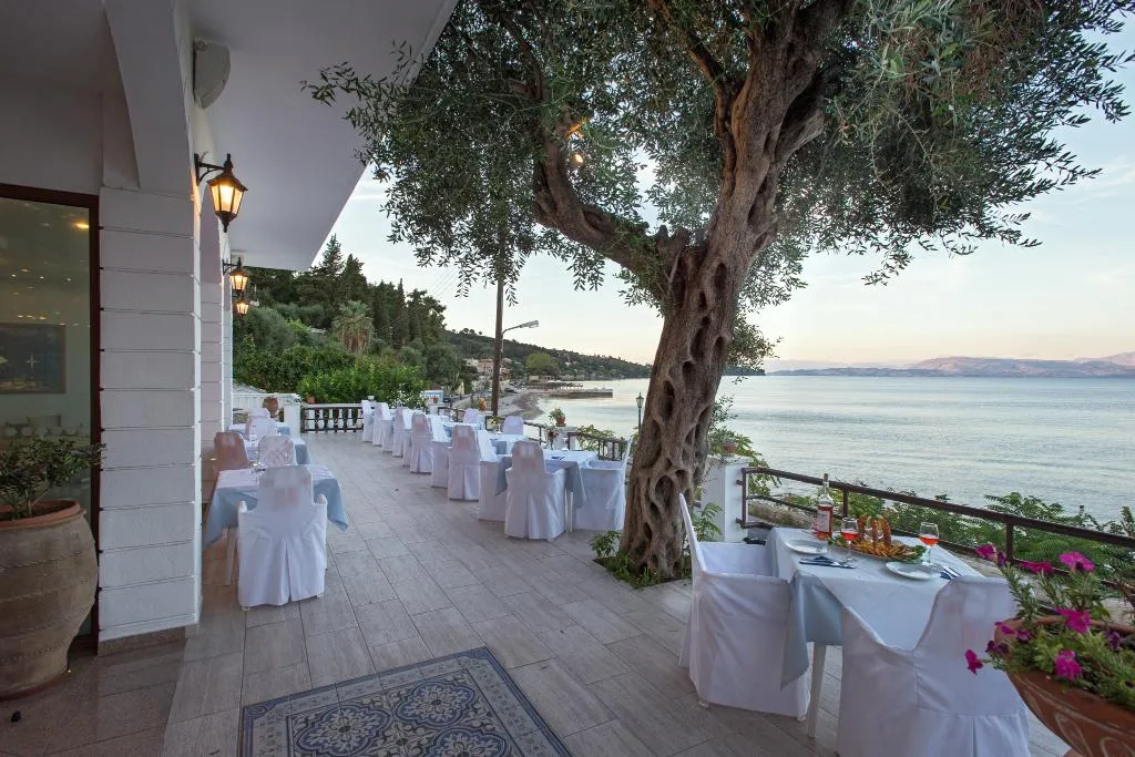 Restaurant, Kaiser Bridge, Corfu