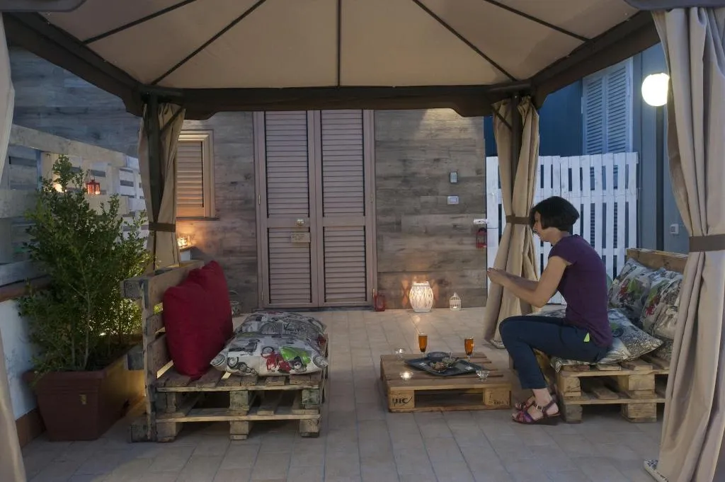 Terrace, City Pompei Accommodations, Naples