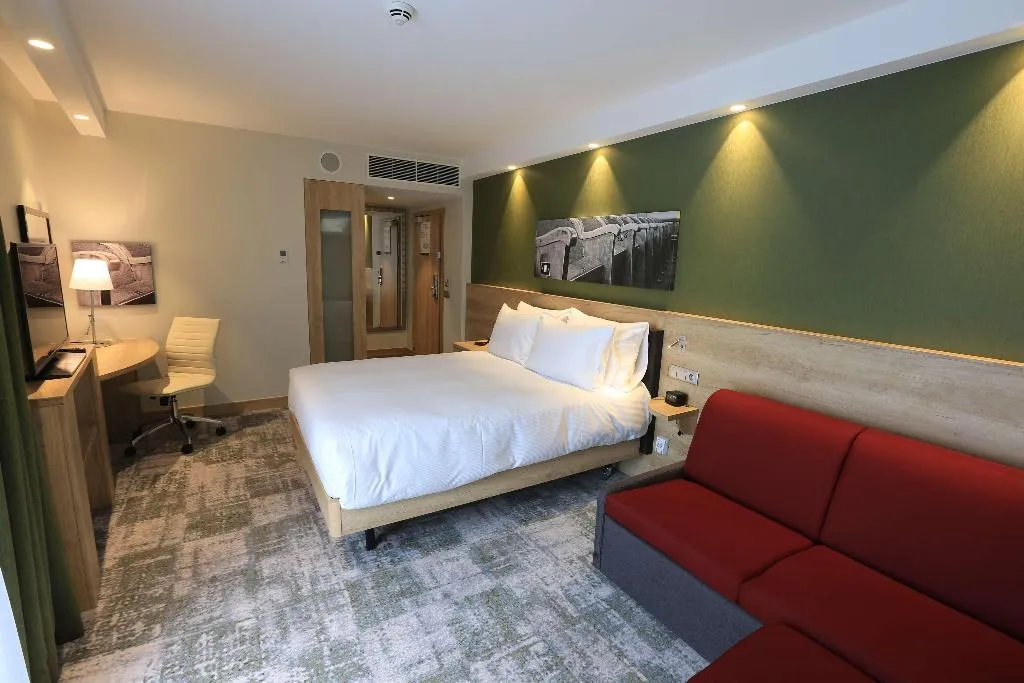 DOUBLE QUEEN SIZE BED Room, Hampton by Hilton Gdansk Old Town, Gdansk