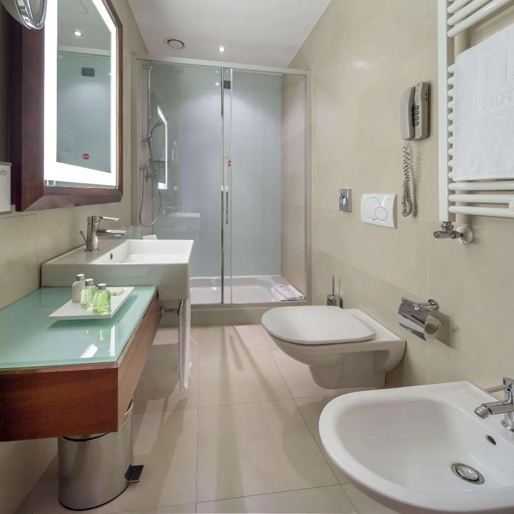 DOUBLE STANDARD Room, NH Collection Milano Touring, Milan