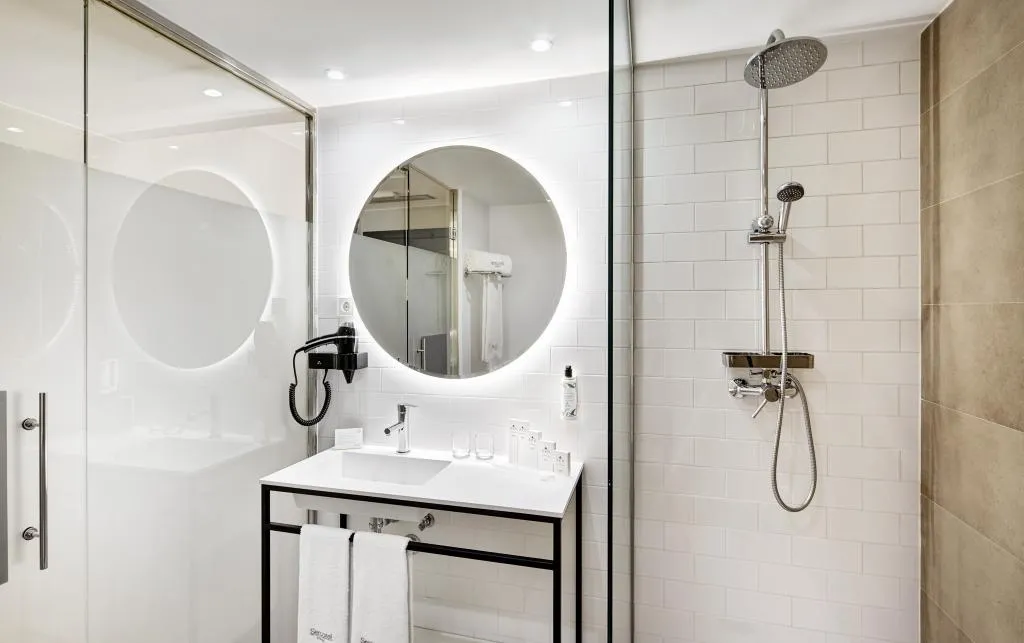 Double or Twin SUPERIOR Room, Sercotel Madrid Aeropuerto, Madrid