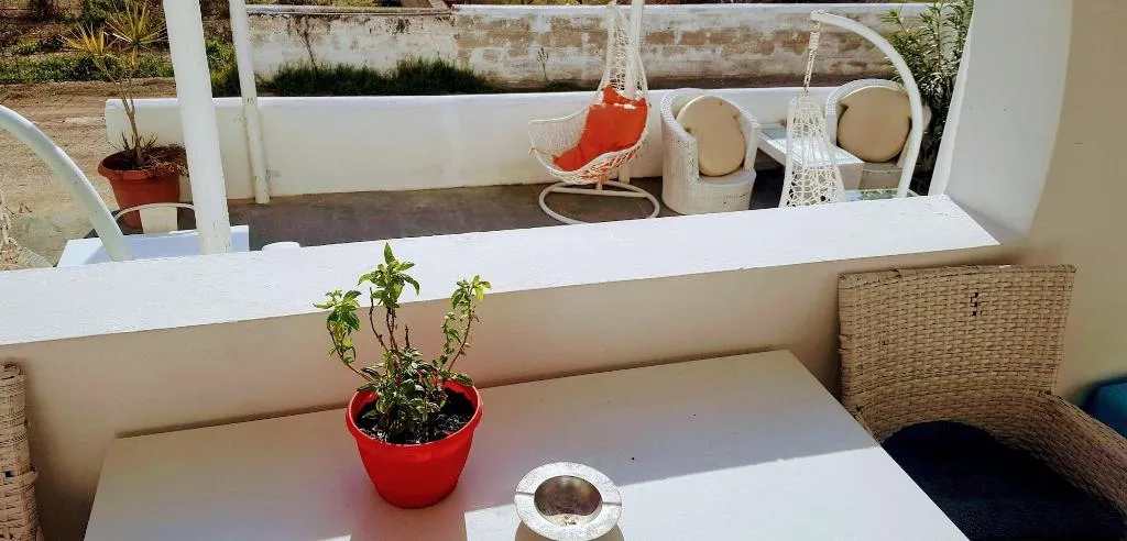 Room, Pleasure Beachside Studios, Santorini