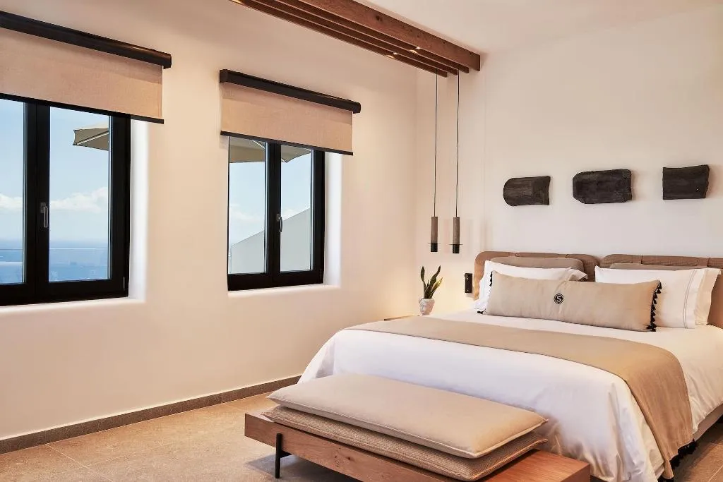 Room, SantAnna Luxury Suites, Santorini