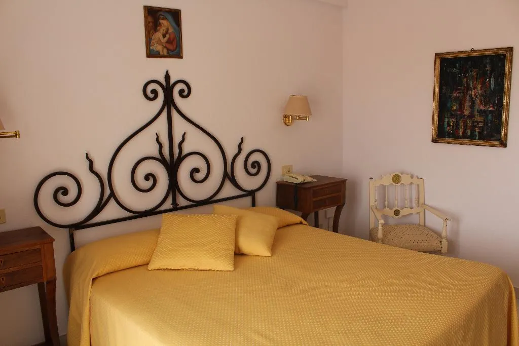 Double or Twin DELUXE Room, Villa Mora, Catania