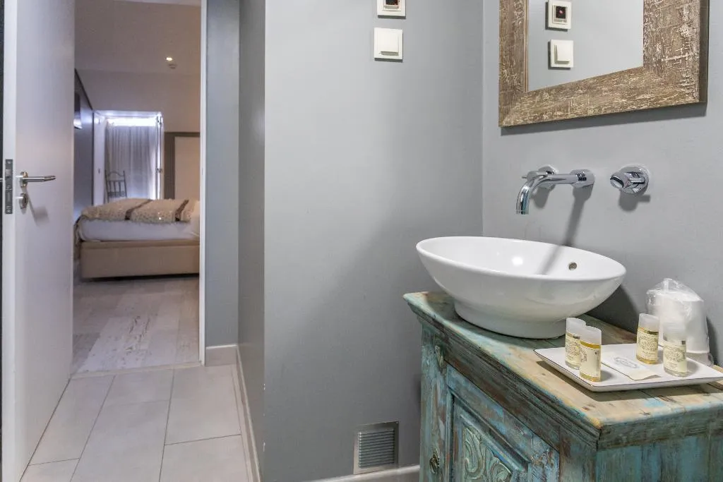 Double or Twin SUPERIOR WITH BALCONY Room, Casa Da Praça, Lisbon