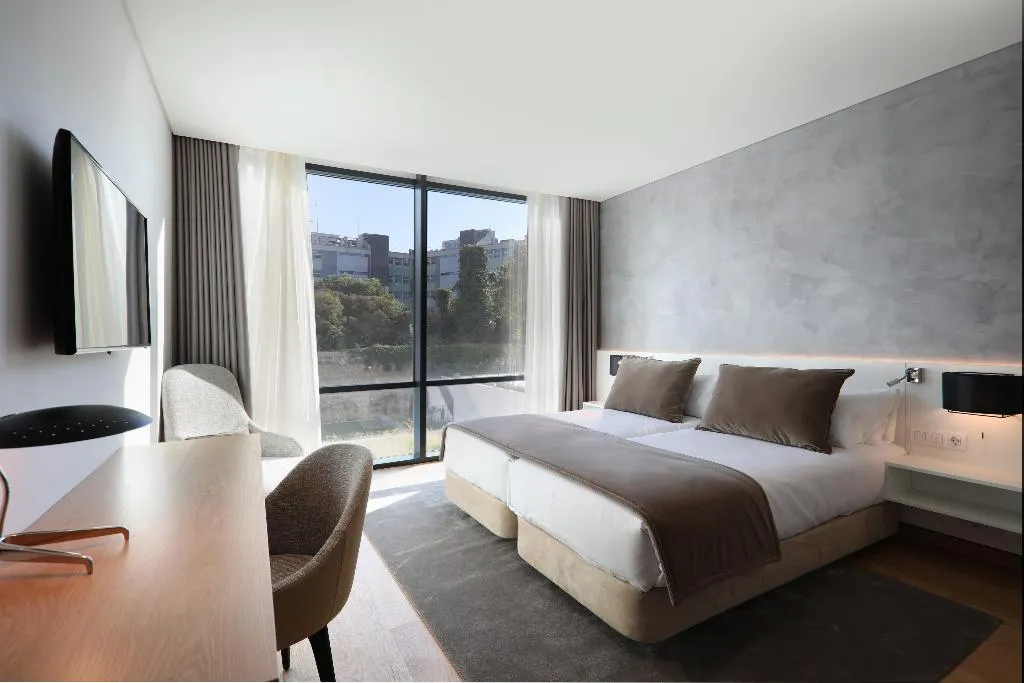 DOUBLE SUPERIOR Room, Iberostar Selection Lisboa, Lisbon
