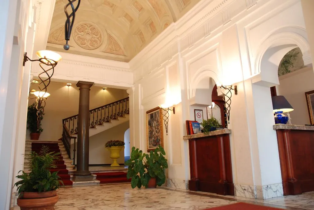 Lobby, De la Ville, Rome