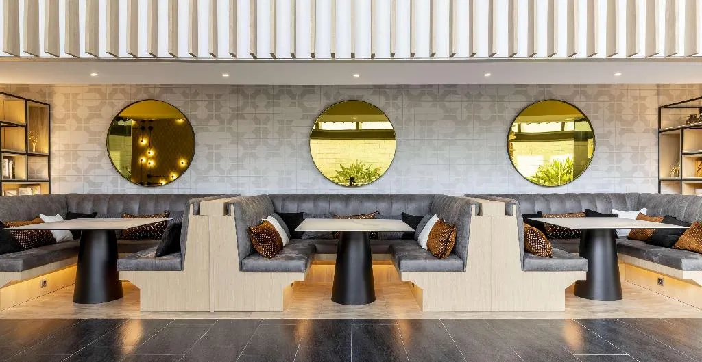Lobby, Ilunion Barcelona, Barcelona
