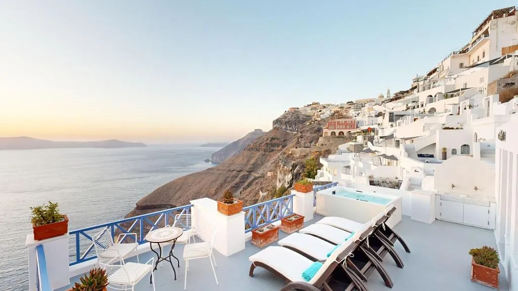 Room, Golden Grey Goose, Santorini