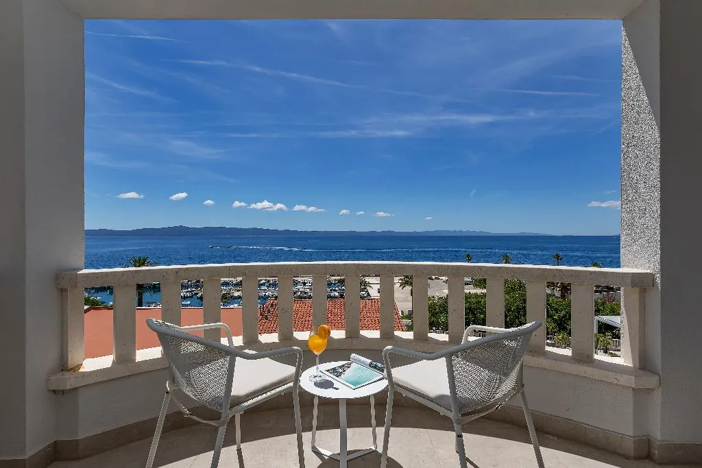 DOUBLE SUPERIOR SEA VIEW Room, Laurentum, Split