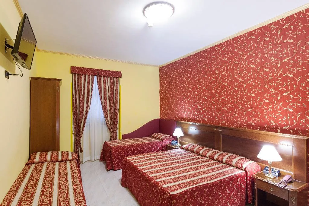 TRIPLE STANDARD Room, Oriente, Rome