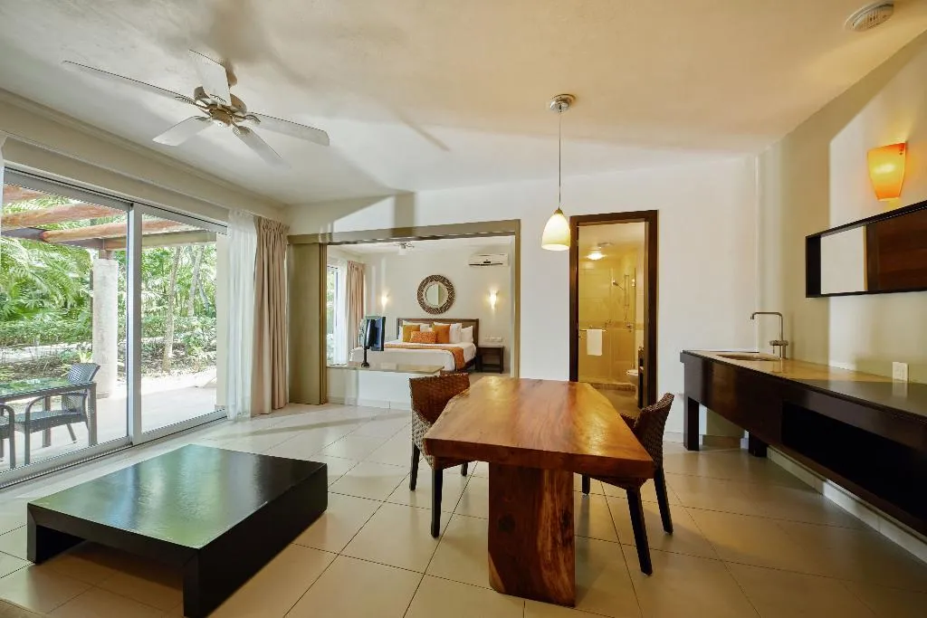 JUNIOR SUITE SUPERIOR Room, Bahía Príncipe Escape Sian Kaan, Cancun Area
