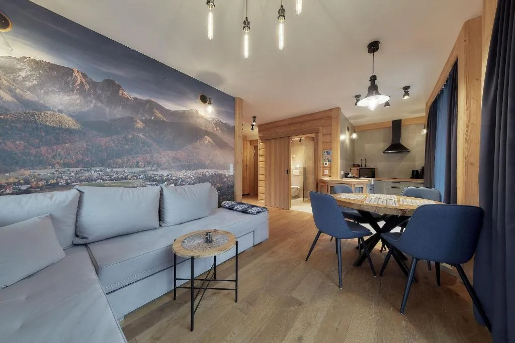 Room, ApartHotel Giewont, Krakow