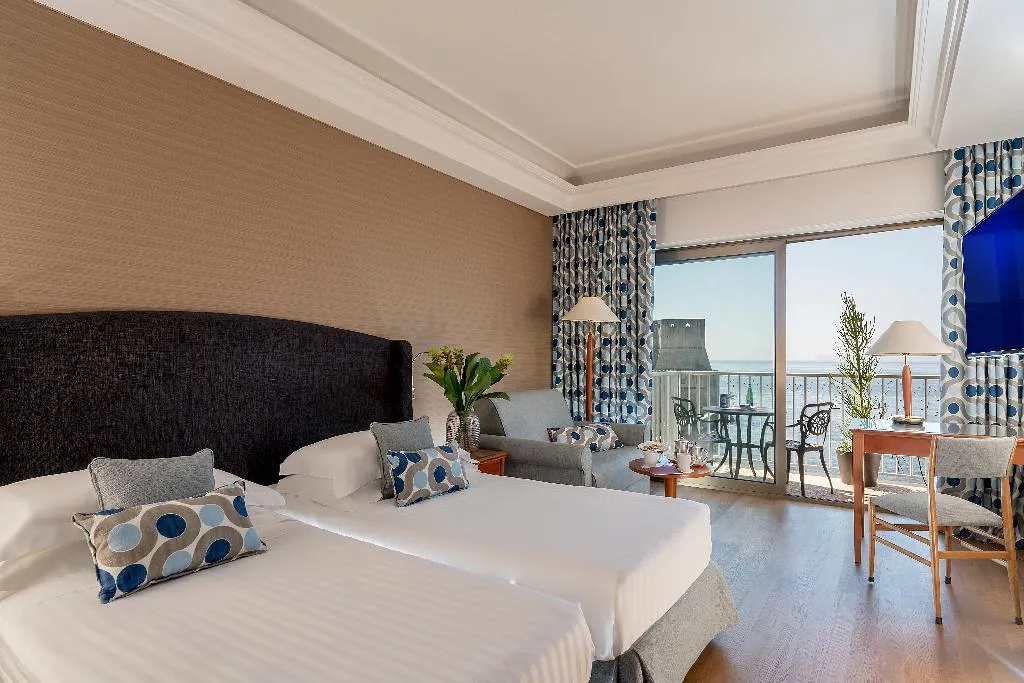 Double or Twin SUPERIOR SEA VIEW Room, Royal Continental, Naples