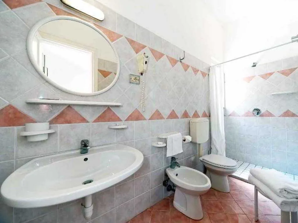 Room, Parco delle Agavi, Naples