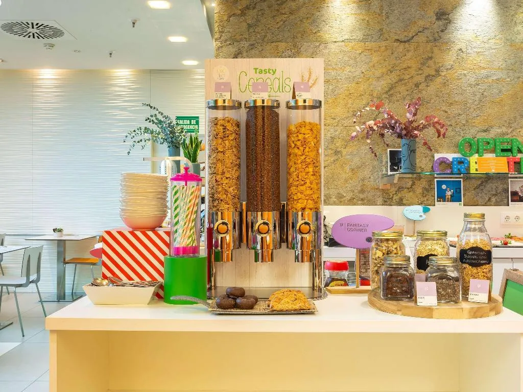 Restaurant, Ibis Styles Madrid Prado, Madrid