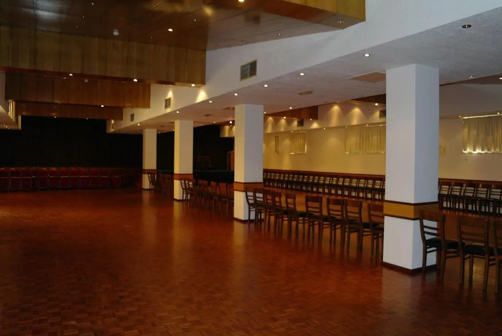 Conferences, Dom Afonso, Madeira