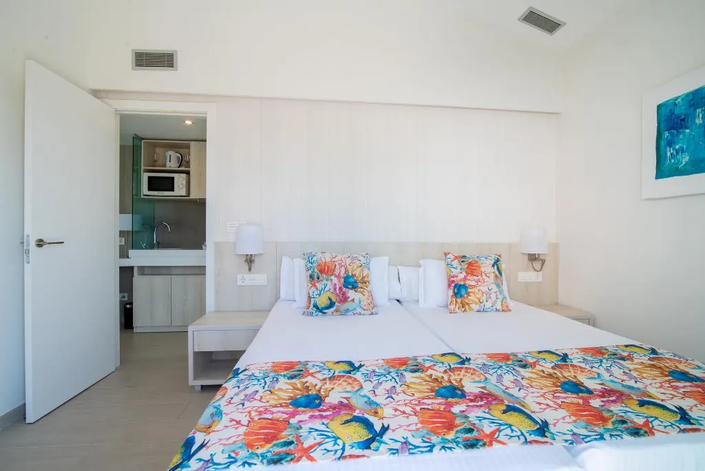 SUITE CAPACITY 3 Room, Hotel LIVVO Dunagolf Suites, Gran Canaria
