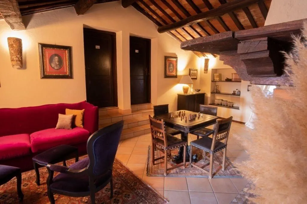 Lobby, Borgo San Faustino, Perugia