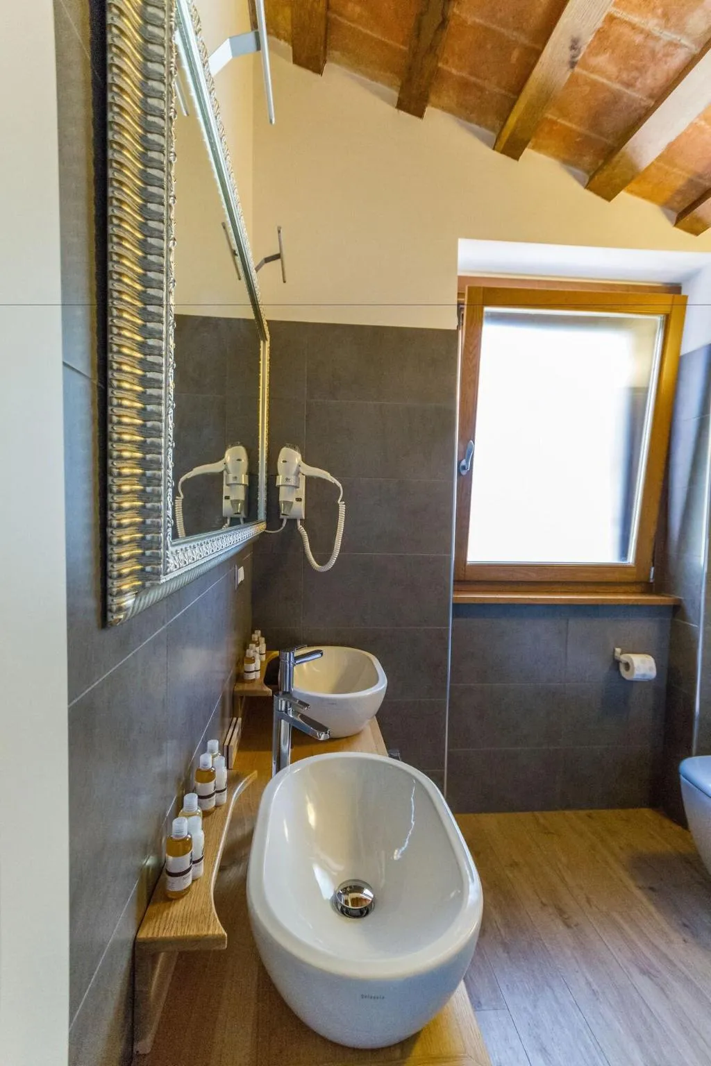 Room, Tenuta Borgo Santa Cecilia, Umbria
