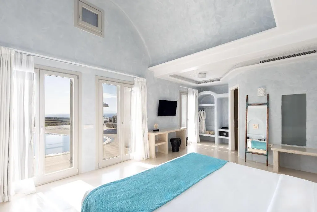 Room, Danae Suites, Santorini