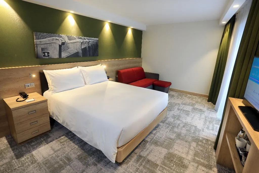 FAMILY ROOM CITY VIEW Room, Hampton by Hilton Gdansk Old Town, Gdansk