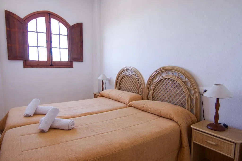APARTMENT FOUR BEDROOMS Room, Valencia Port Saplaya Apartamentos, Valencia