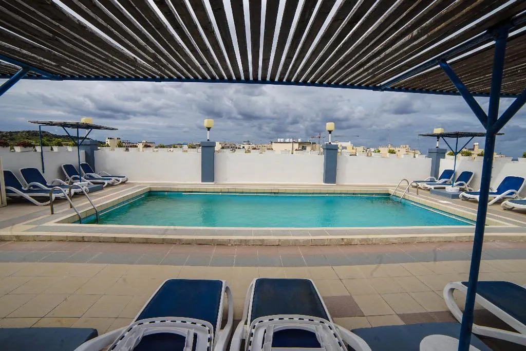 Pool, Coral Hotel, Malta