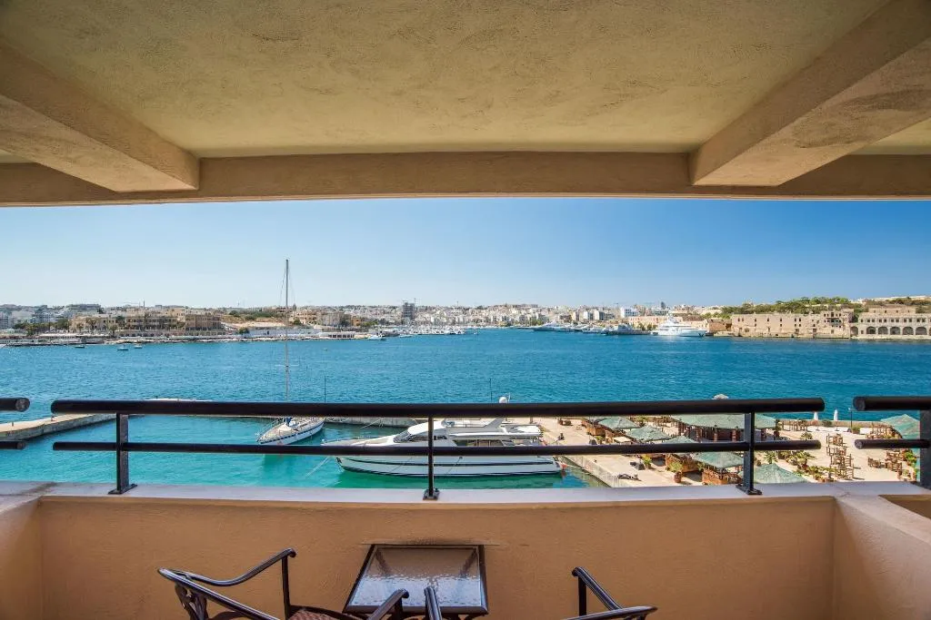 Room, Grand Hotel Excelsior, Malta