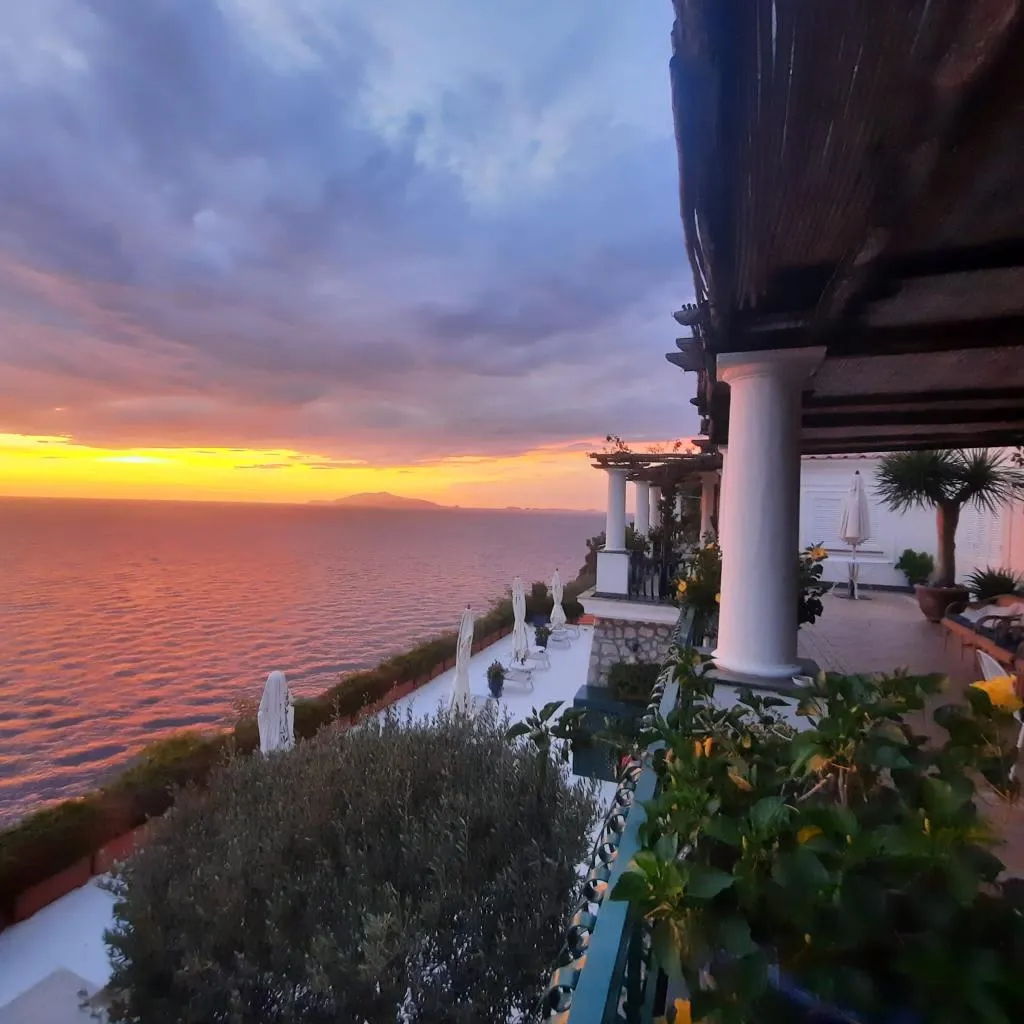 General view, Casa Orrico - Blue Grotto, Naples