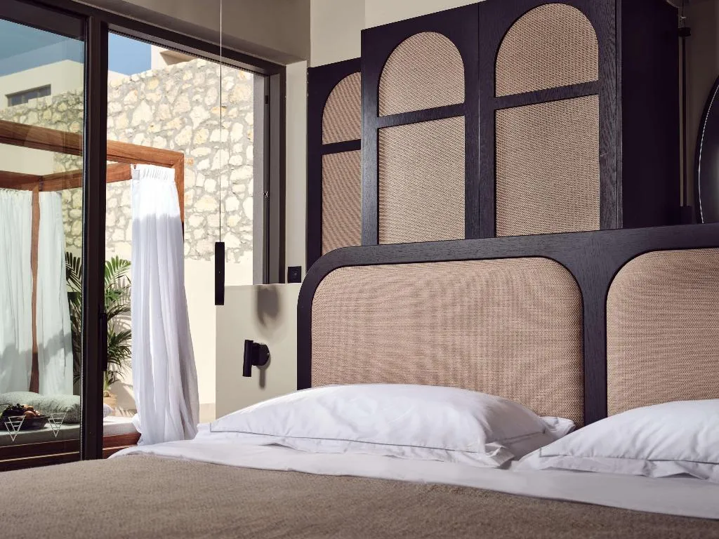 VILLA WITH PRIVATE POOL Room, The Royal Senses Resort & Spa Crete, Curio Collect, Crete