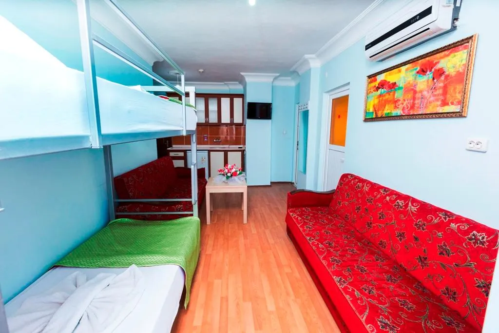 APARTMENT CAPACITY 3 Room, Nehir Apart Otel, Antalya