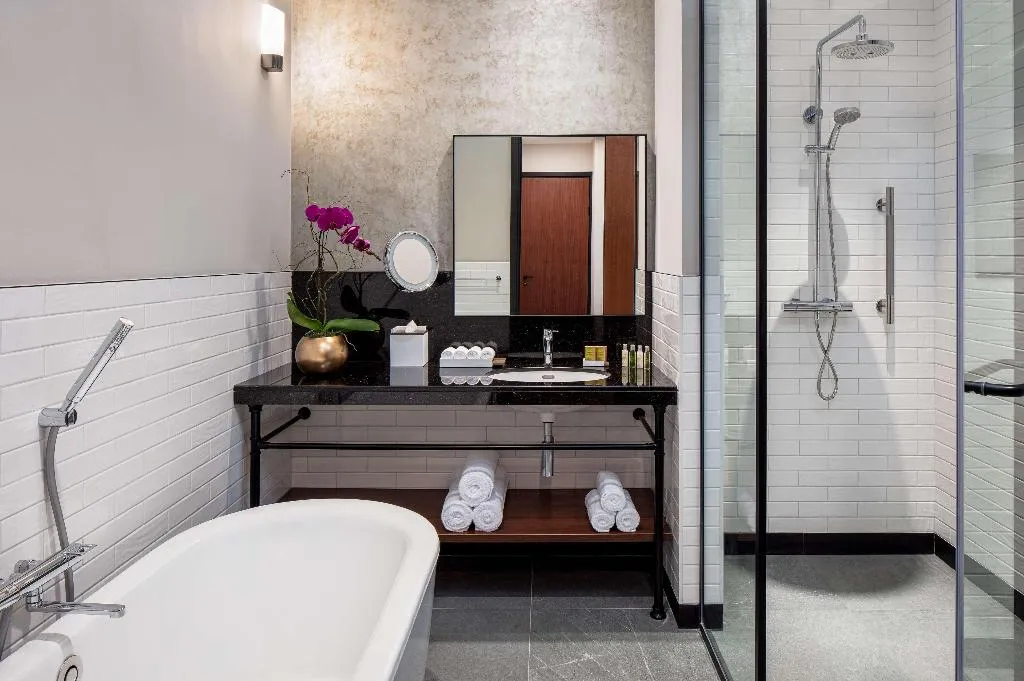 Room, DoubleTree by Hilton Dubai M Square, Dubai