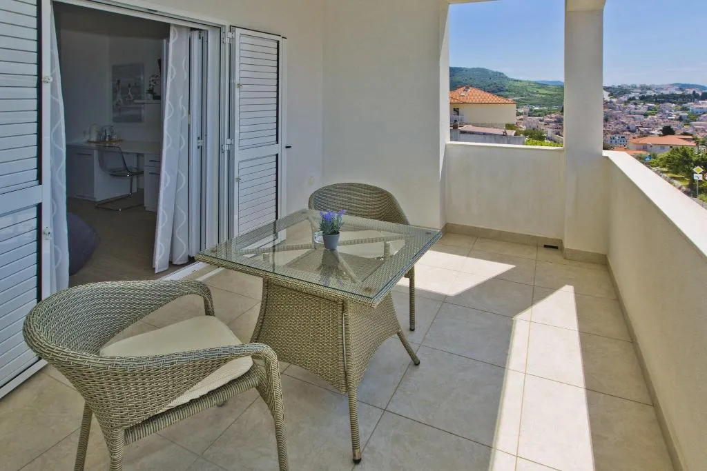 Terrace, Violeta Hvar, Split